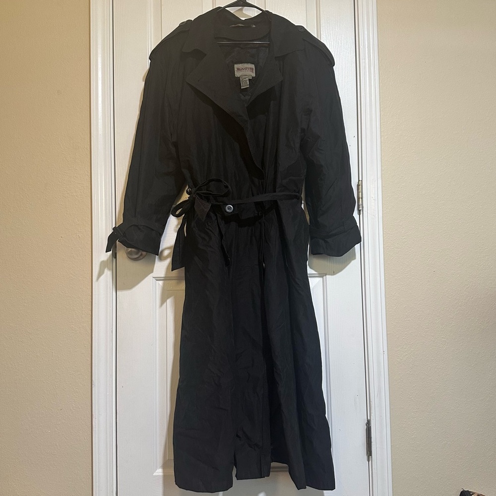 Signature Elegant Black Trench Coat